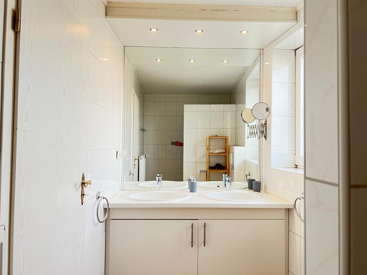 Der Schwan 7 - 3 Schlafzimmer - 2 Balkone - Zentral - 100 Qm Duren Exterior photo